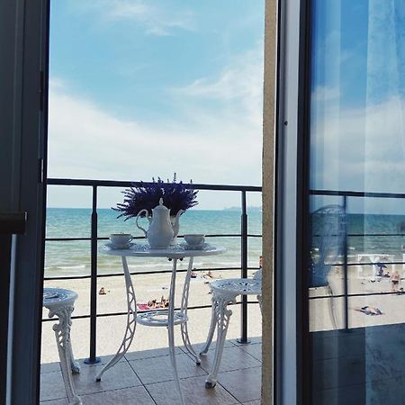 Hotel TsvetOk Odessa Buitenkant foto
