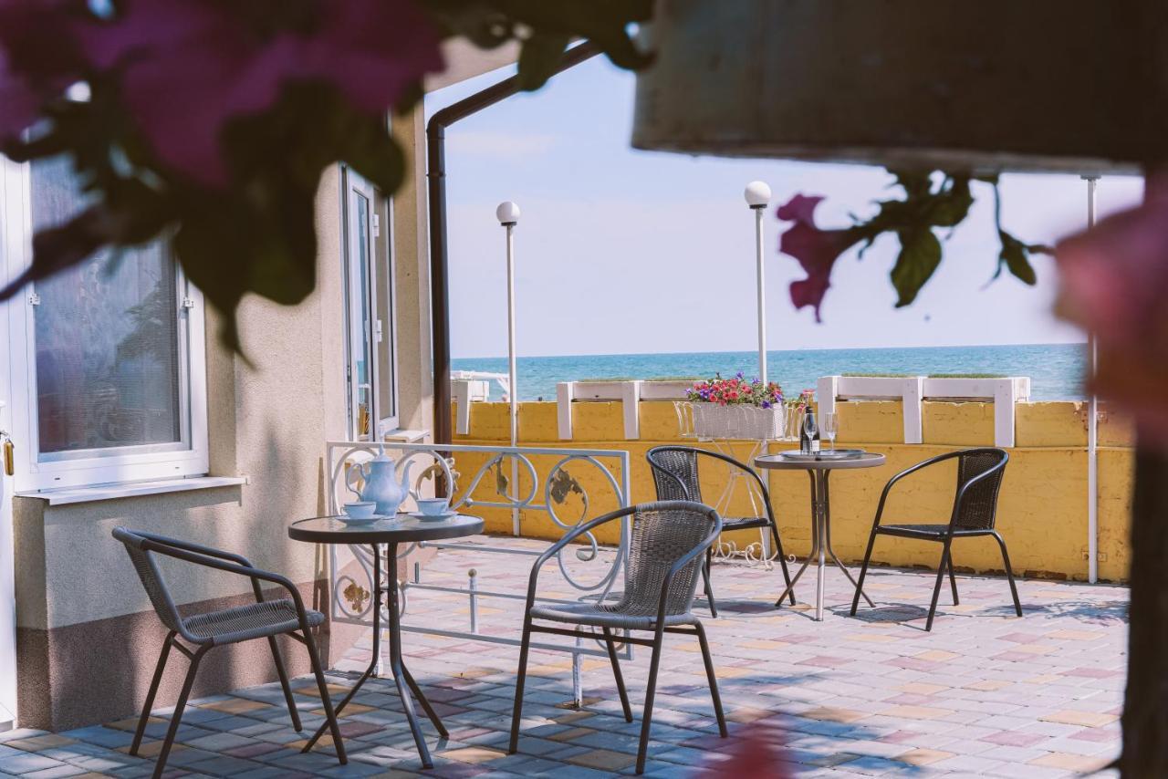 Hotel TsvetOk Odessa Buitenkant foto