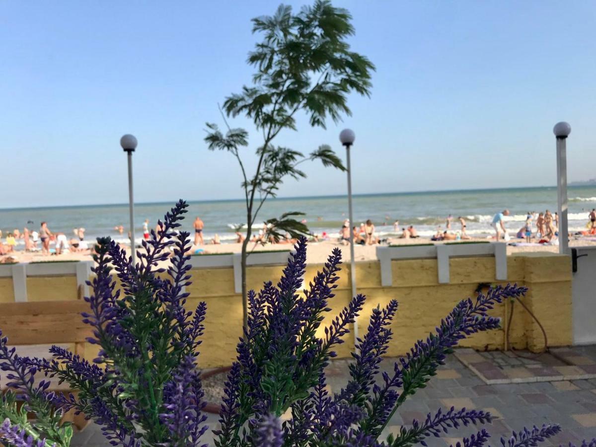Hotel TsvetOk Odessa Buitenkant foto
